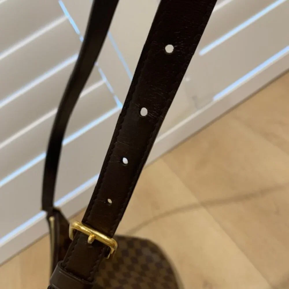 Louis Vuitton Bloomsbury PM Damier Ebene Crossbody Bag 🤎‎